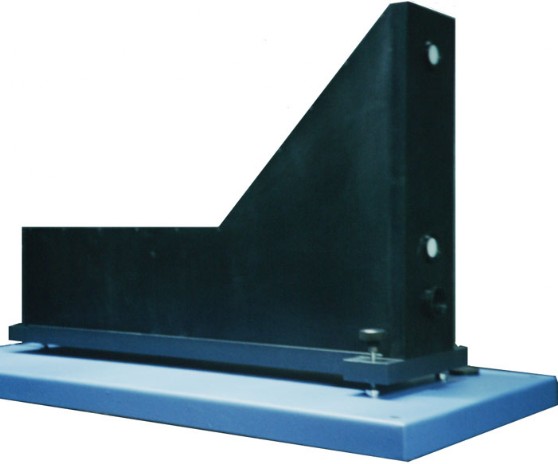 Reflex reflector bench LCC.15 Reflex reflector bench